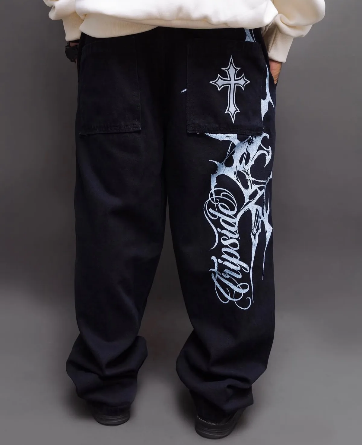 Calça moletom da cruz preta